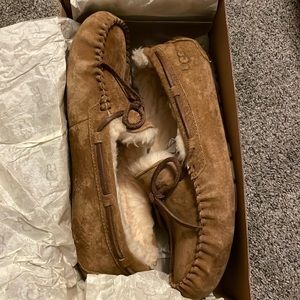 Ugg loafers size 9 color chestnut